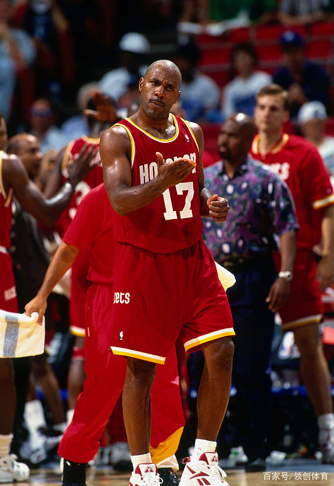 百家乐_巴黎终场反超比分，主帅换人堪称神来之笔（战术调整）的简单介绍